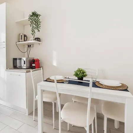 Apartment Piazza Tripoli Bright *