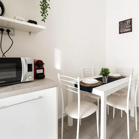 Apartment Piazza Tripoli Bright *