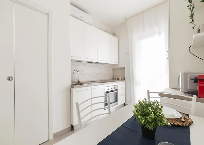 Lejlighed Guesthost - Piazza Tripoli Bright Milano